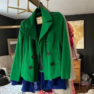 Green pea coat